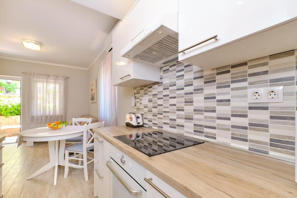 Apartments Enna Mali Lošinj Exteriér fotografie